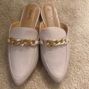 Qupid Women’s Taupe Mules